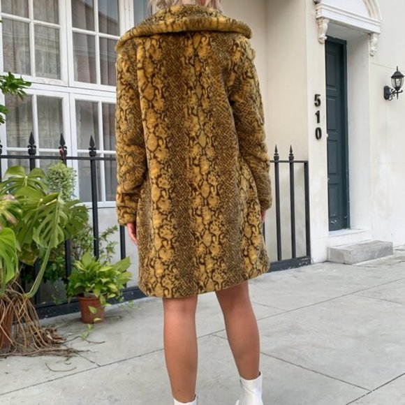 WILD DOLLZ SNAKE PRINT FAUX FUR COAT - Picture 5 of 8